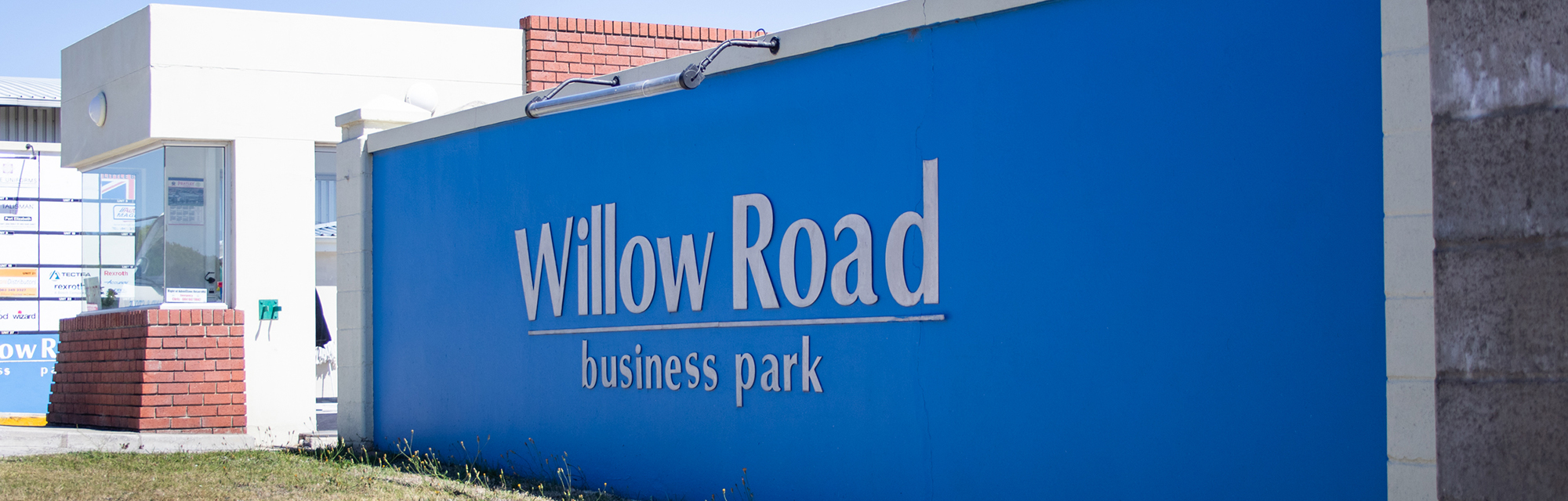 Willow Road Sign at entrance